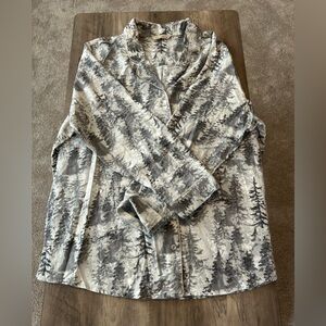 Soft Surroundings Black and Gray Patterned Button Up